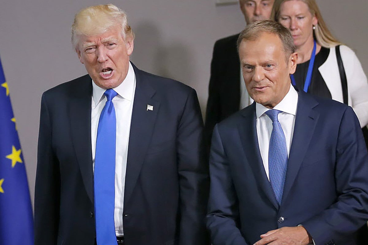 Τουσκ: «Ωραία τα λόγια του Τραμπ, αλλά θέλουμε πράξεις»